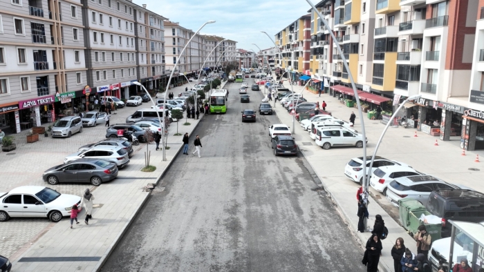 28 sokakta kilometrelerce uzunluğu bulan çalışma yapılıyor;  Körfez Mimar Sinan’da değişim rüzgârı